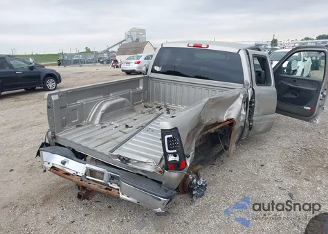 2003 Chevrolet Silverado 1500 Ls из США, поврежденный, VIN 2GCEK19V931183363